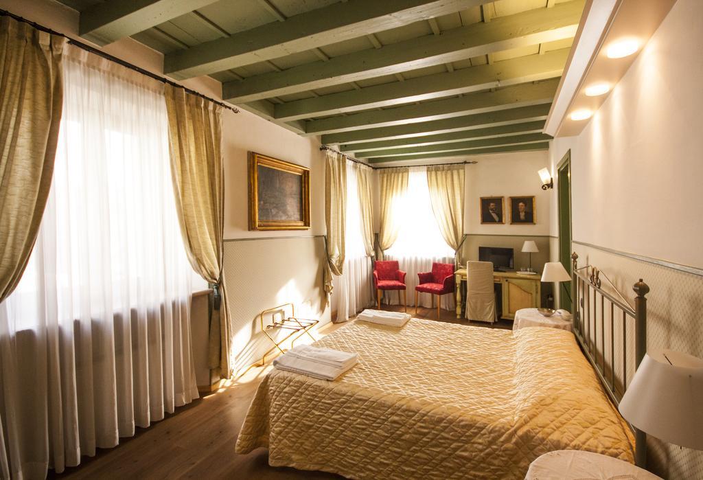 Villa Vecelli CavrianiMozzecane エクステリア 写真
