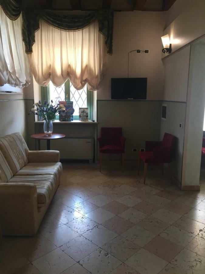Villa Vecelli CavrianiMozzecane エクステリア 写真