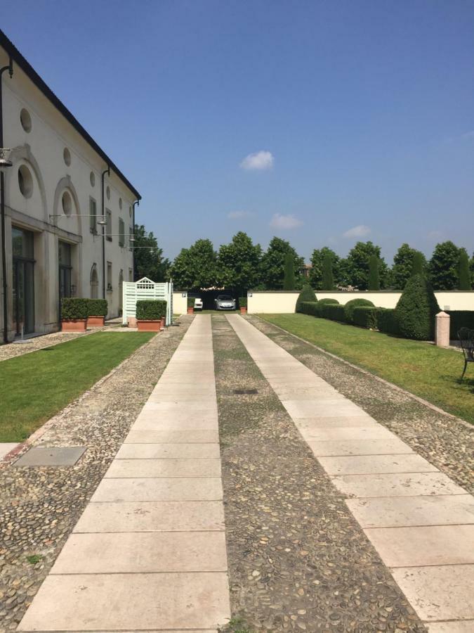 Villa Vecelli CavrianiMozzecane エクステリア 写真